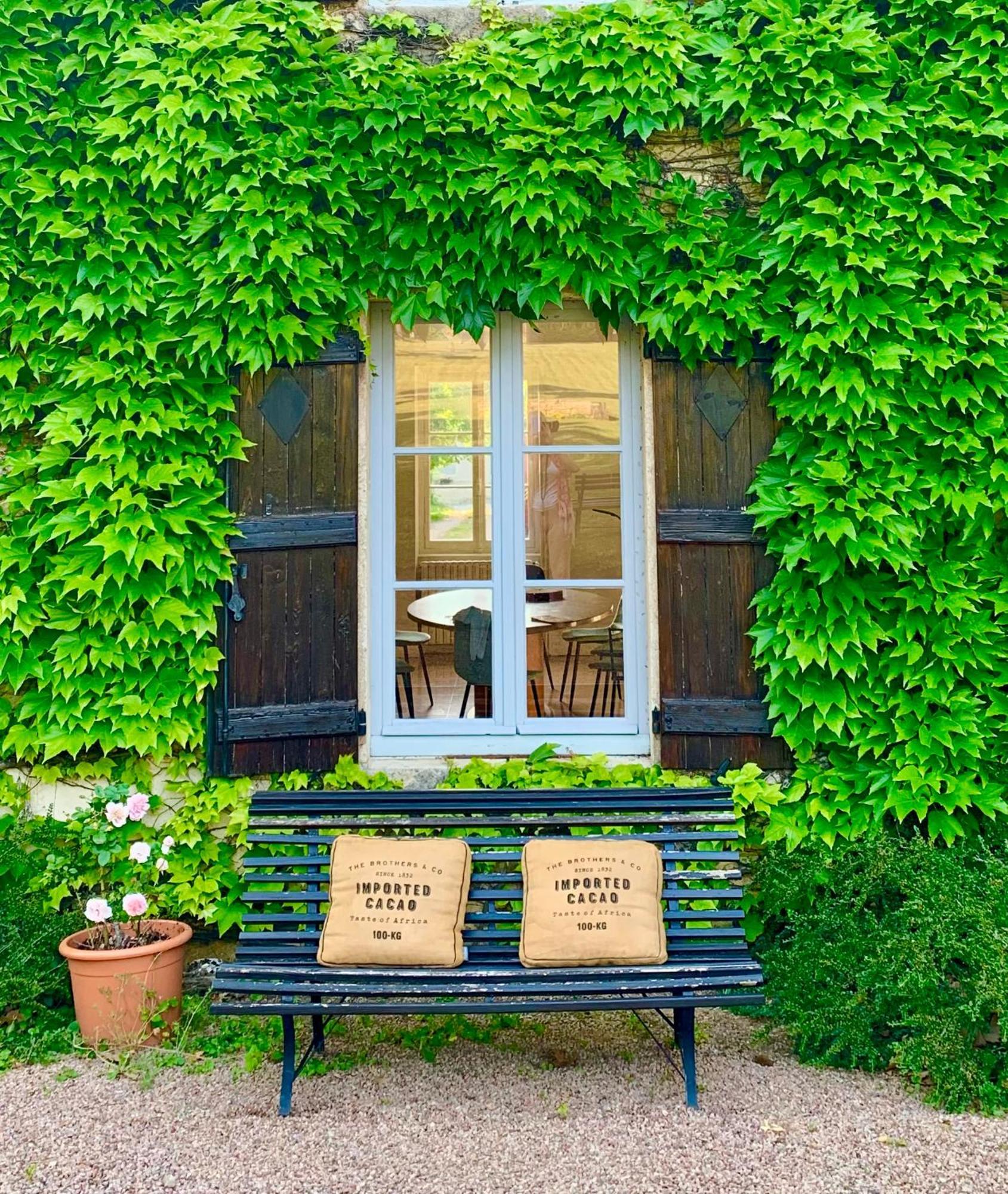 Hotel Les Charmes à Jugy Extérieur photo